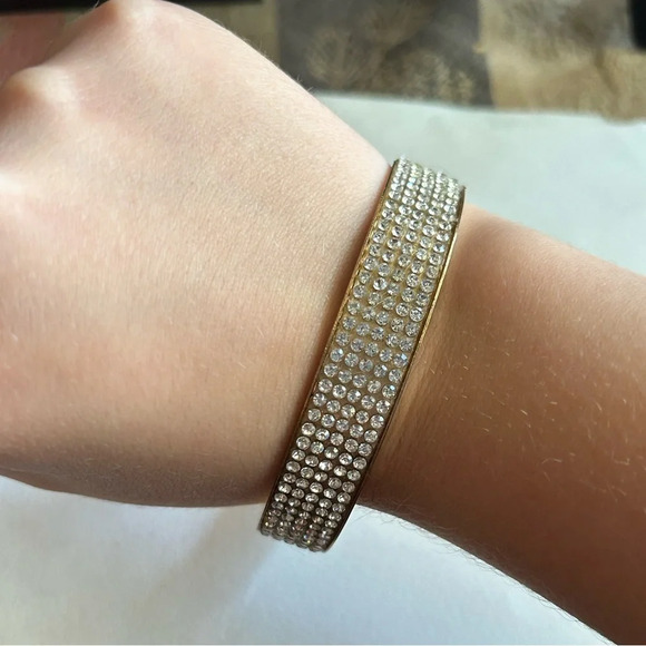 3/$20 Clear Crystal Rhinestone Gold Tone Large Bangle Bracelet - Picture 2 of 4